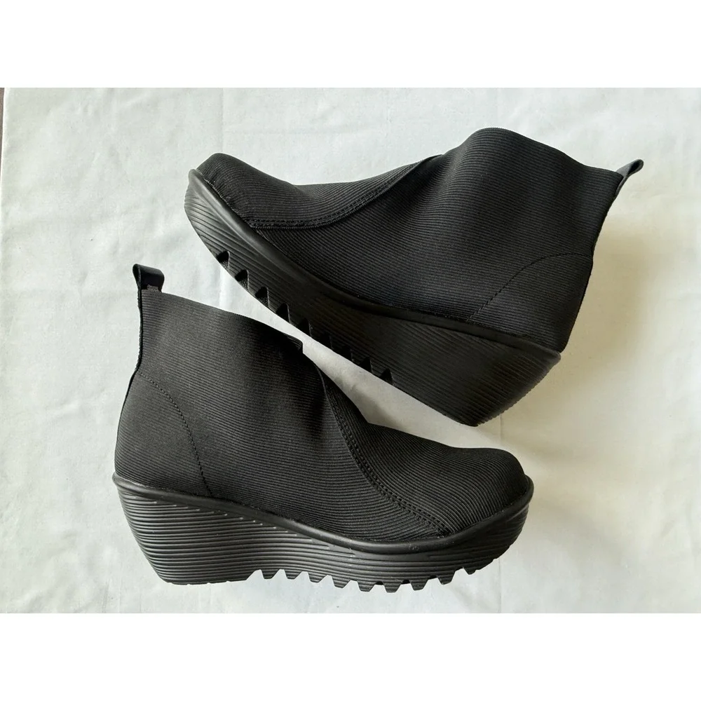 Bernie Mev New York Maile Black Wedge Women's Shoes US Size 8 Comfort